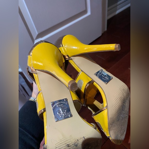 Yellow and copper heels, size 8.5 - Picture 9 of 12